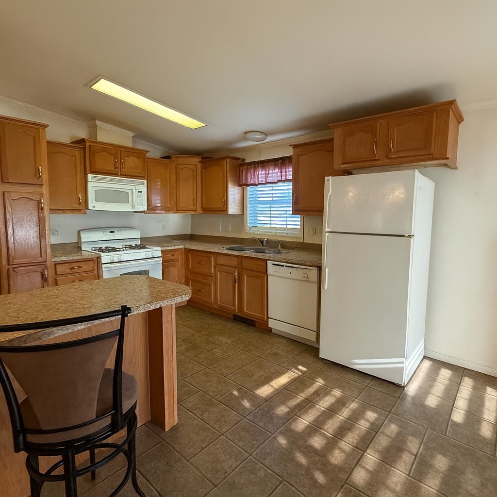30 Kendall Pond Road, Unit 7 Derry, NH 03038 - Photo 3 of 18 Gallery Image 3