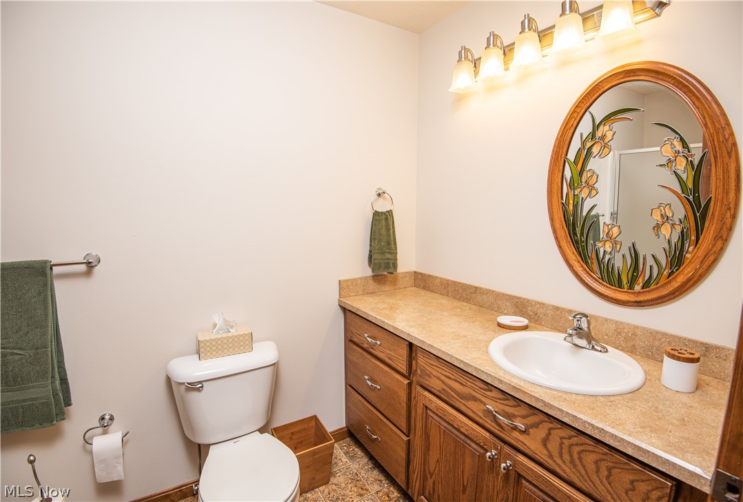 52130 Sperry Road Vermilion, OH 44089 - Photo 6 of 29 Guest full bath