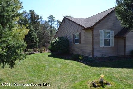 40 Berkshire Road, Unit 65 Whiting, NJ 08759 - Photo 13 of 38 os sdie 2