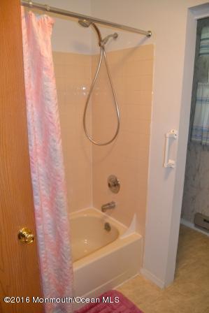 40 Berkshire Road, Unit 65 Whiting, NJ 08759 - Photo 31 of 38 M bath 2