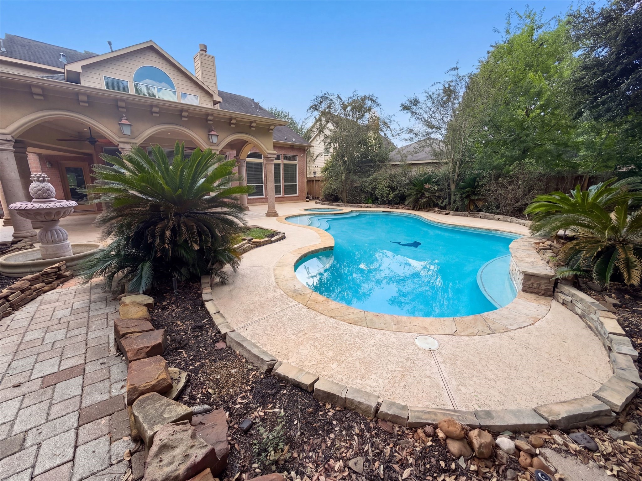 25722 Lake Springs Way Spring, TX 77373 - Photo 5 of 19 Gallery Image 5