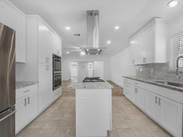 $725,000 | 1819 Millwood Drive, Houston, TX 77008