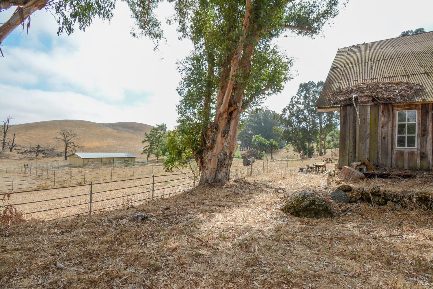 1 St Johns Mine Road Vallejo, CA 94591 - Photo 20 of 40 a view of a yard with wooden fence