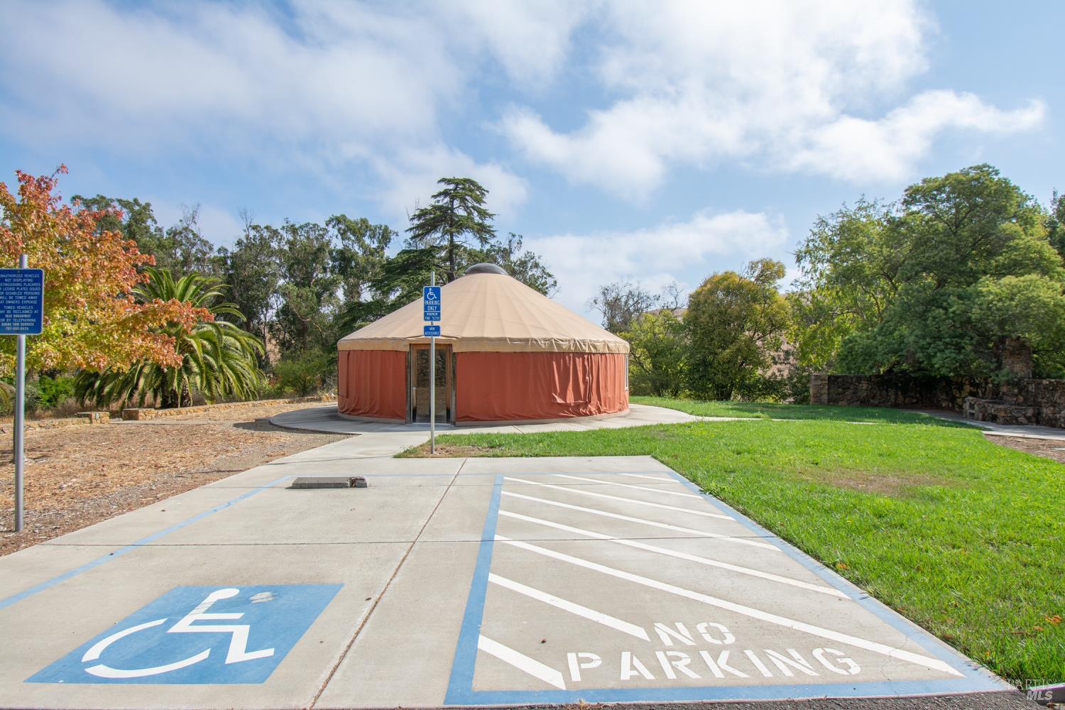1 St Johns Mine Road Vallejo, CA 94591 - Photo 31 of 40 a view of a back yard of the house