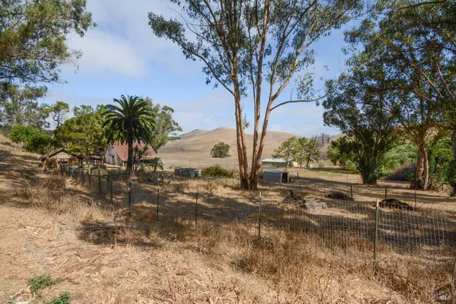 $1,200,000 | 1 St Johns Mine Road, Vallejo, CA 94591
