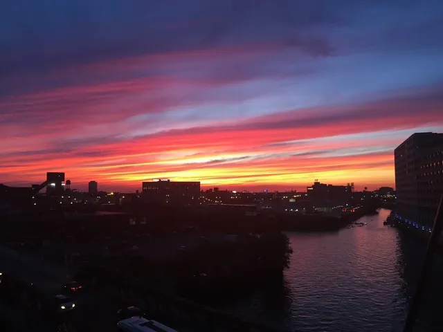 $699,000 | 758 North Larrabee Street, Unit 411, Chicago, IL 60654