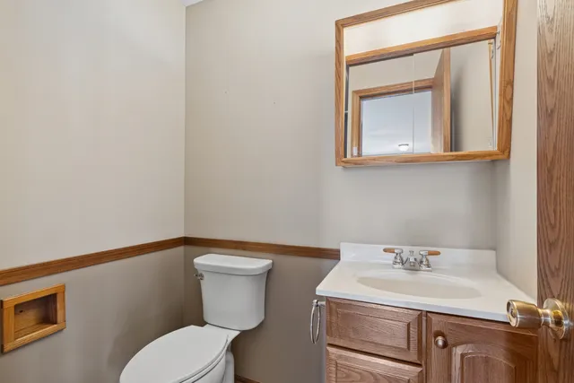 $399,900 | 10506 South Michael Drive, Palos Hills, IL 60465