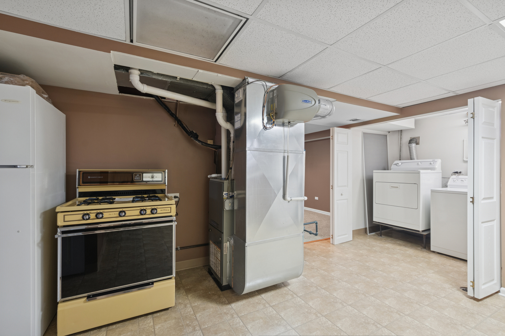 10506 South Michael Drive Palos Hills, IL 60465 - Photo 15 of 20