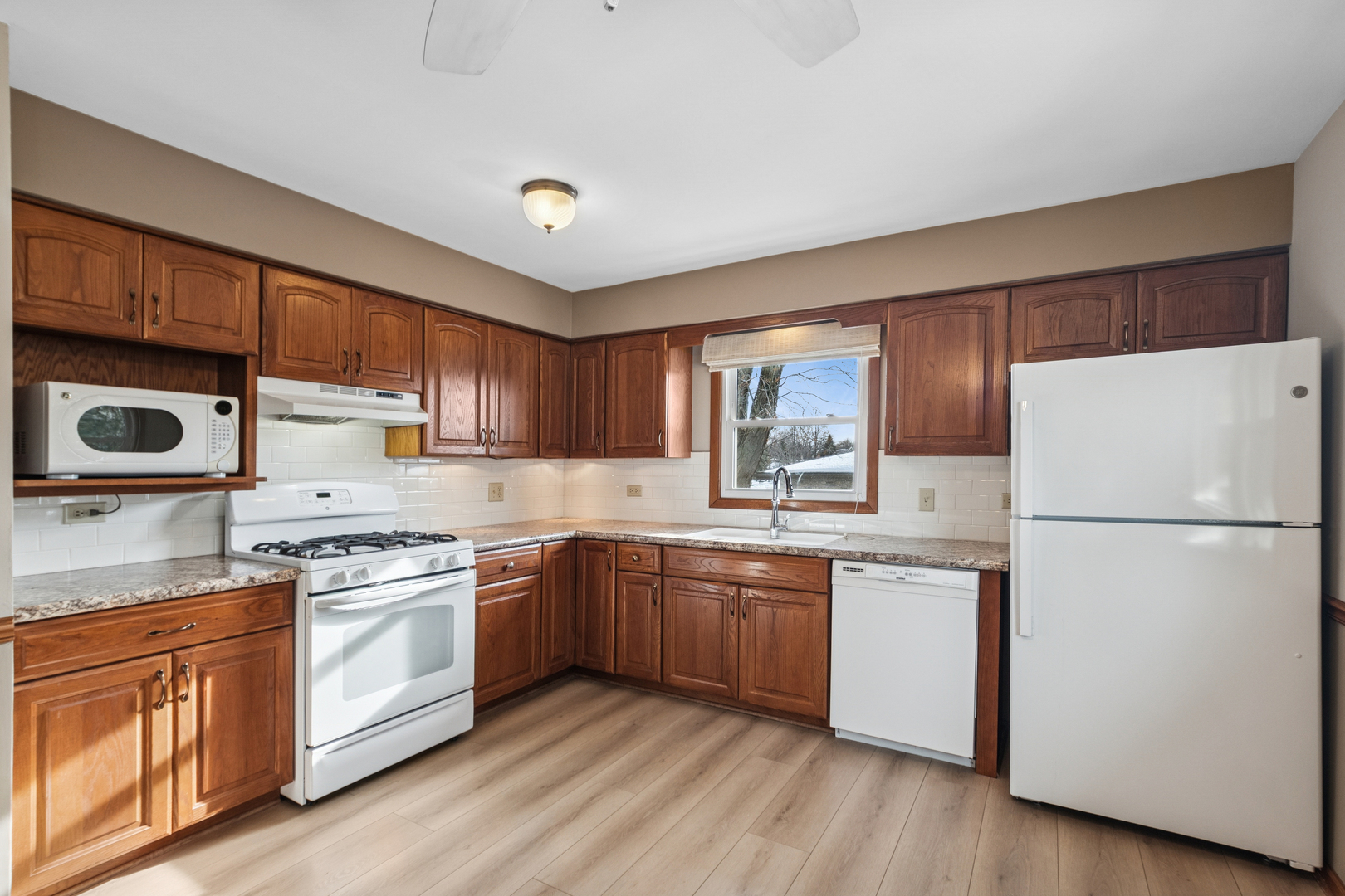 10506 South Michael Drive Palos Hills, IL 60465 - Photo 5 of 20