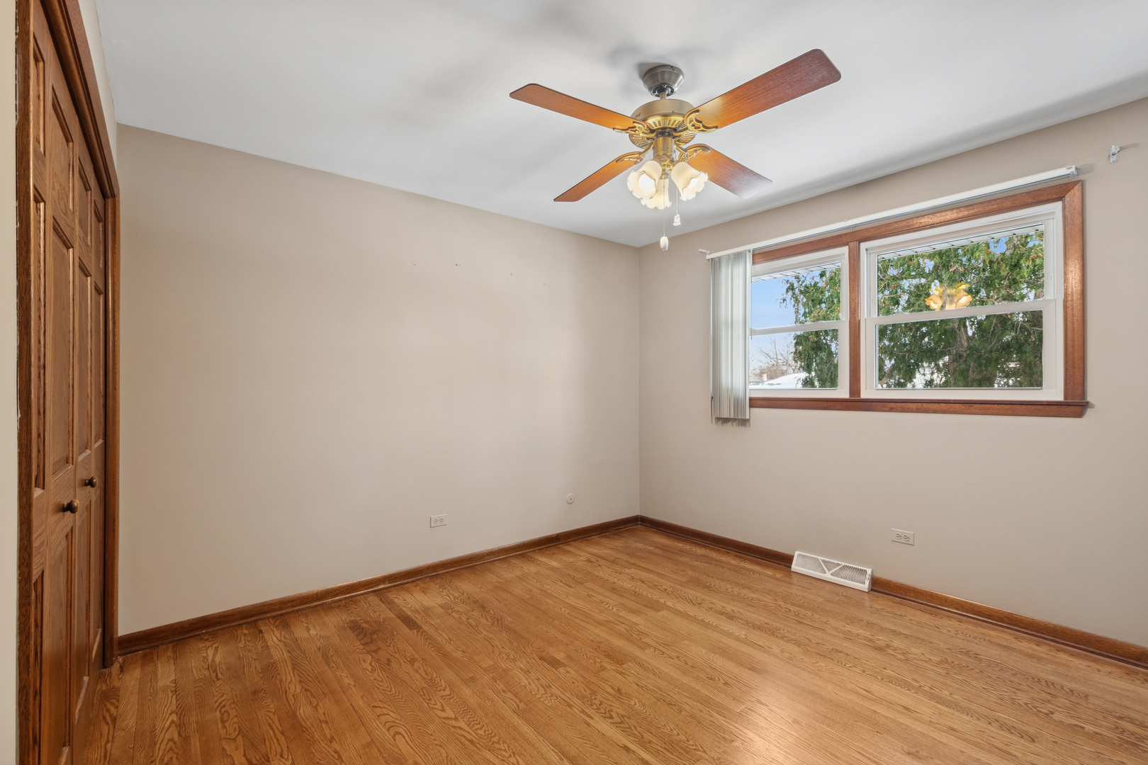 10506 South Michael Drive Palos Hills, IL 60465 - Photo 8 of 20