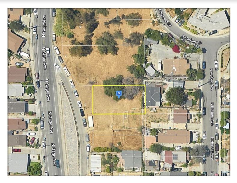 1026 1/2 North Gage Ave  