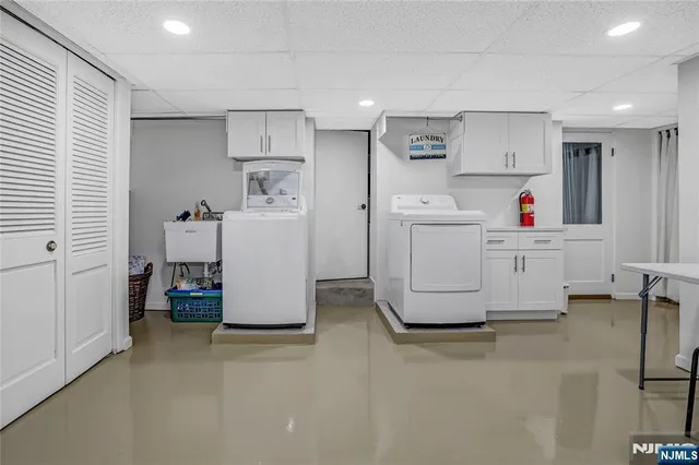 $1,299,999 | 12 Maple Avenue, Waldwick, NJ 07463