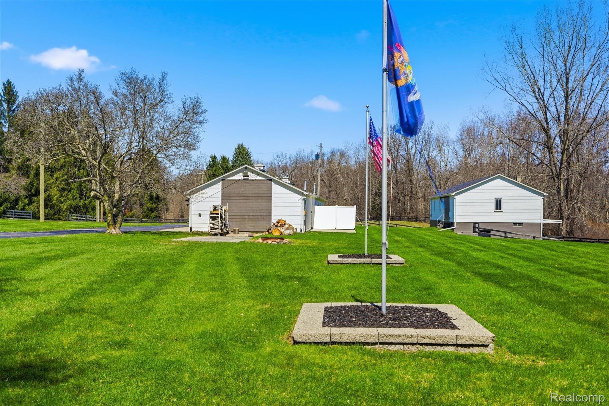 8636 Tindall Road Davisburg, MI 48350 - Photo 38 of 61 View of yard featuring view of scattered trees