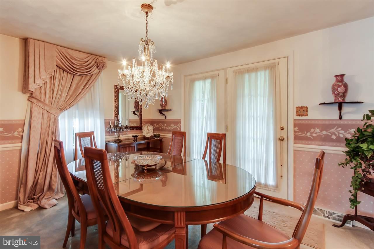 3440 Kingston Road York, PA 17402 - Photo 4 of 25 Gallery Image 4