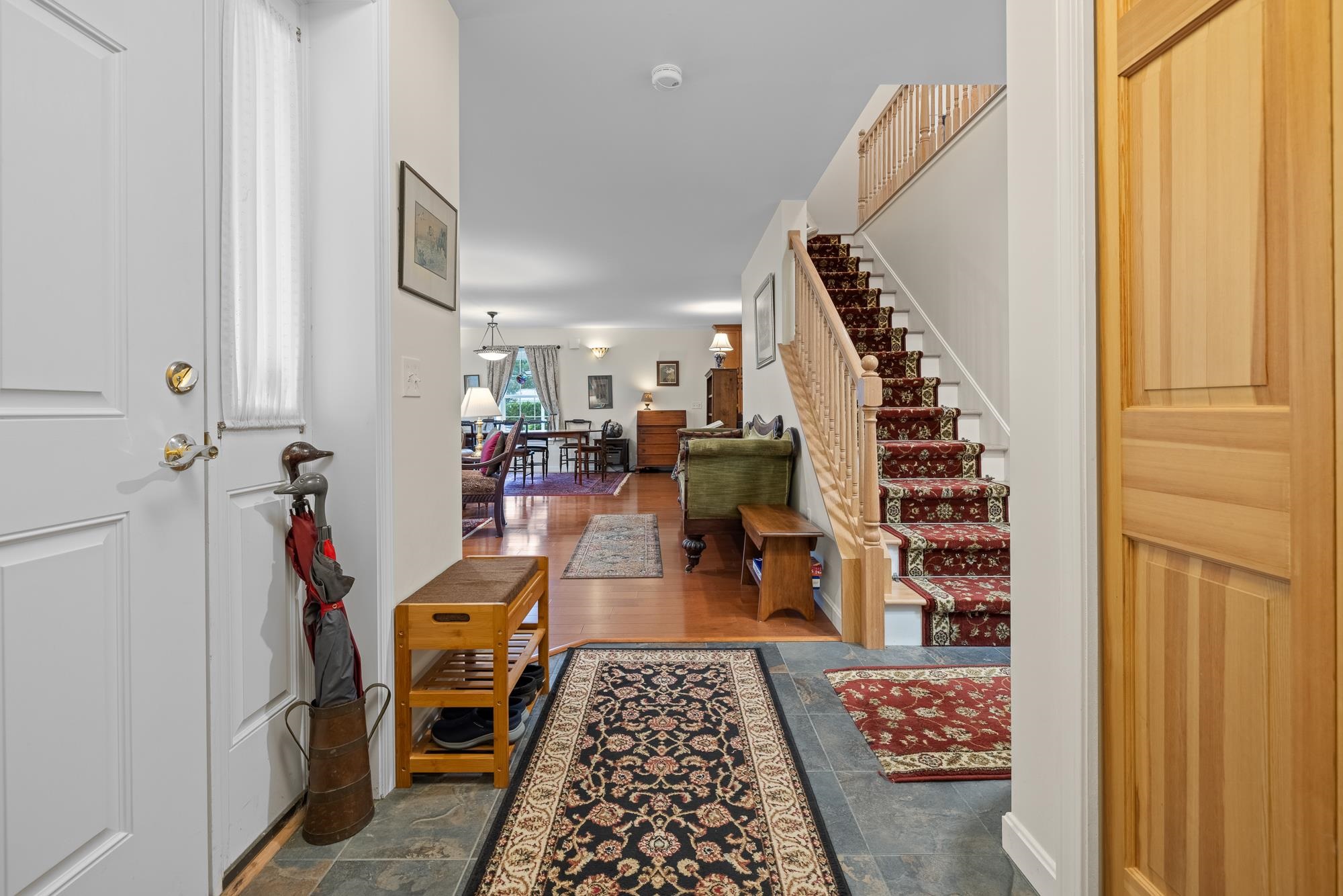 62 Pullman Lane Hartford, VT 05001 - Photo 2 of 37