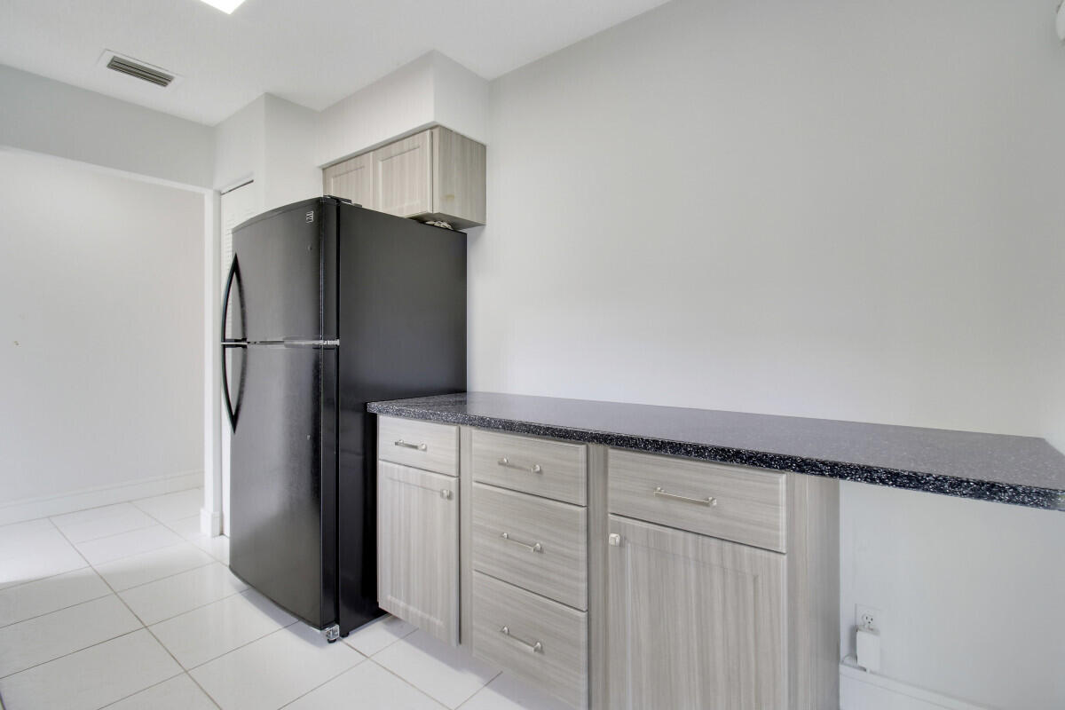 8776 Tyrone Terrace Boca Raton, FL 33496 - Photo 8 of 23 9