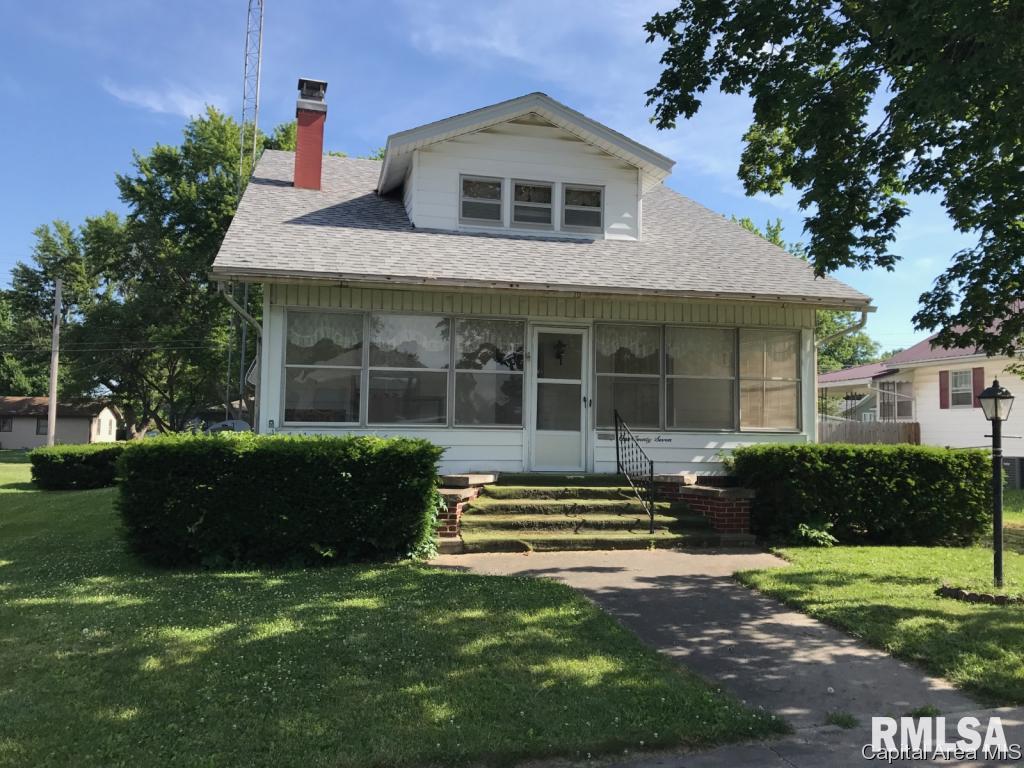 127 West Briggs Street Roodhouse, IL 62082 - Photo 1 of 14 Gallery Image 1