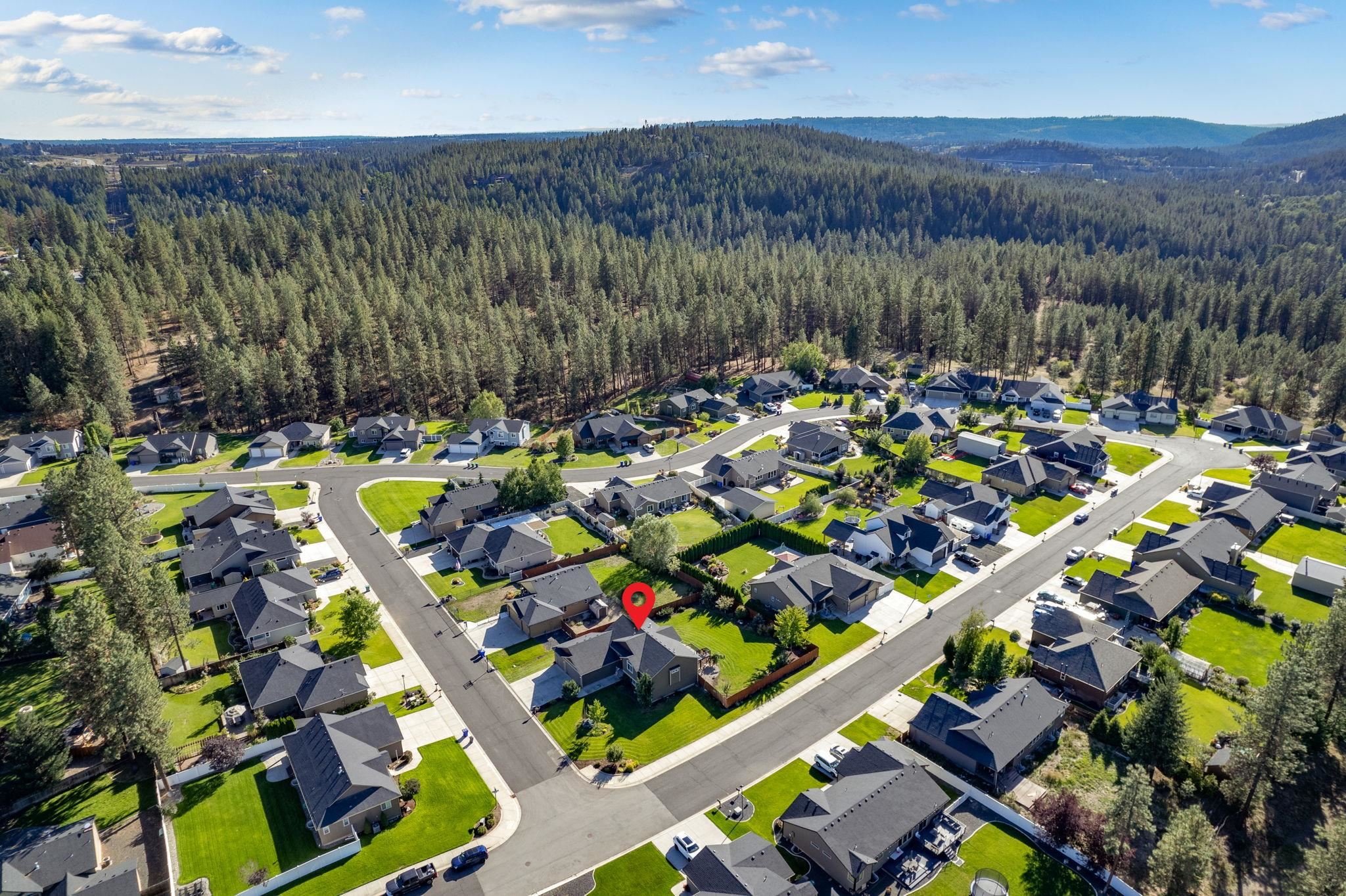 15317 North Hunter's Pointe Road Mead, WA 99021 - Photo 33 of 35