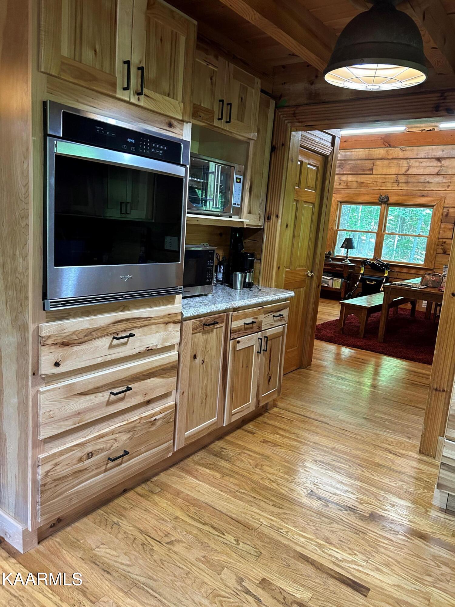 390 Buck Ridge Road Oneida, TN 37841 - Photo 6 of 32 bor17
