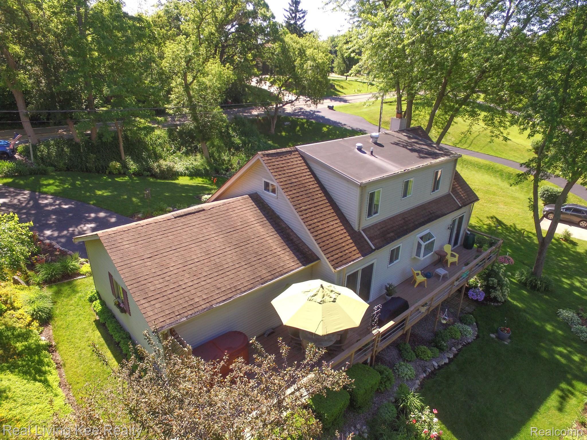 4138 Rohr Road Lake Orion, MI 48359 - Photo 35 of 51 DJI_0681.jpg