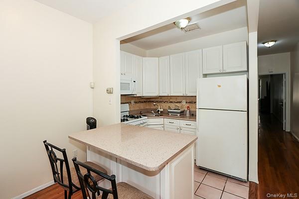 18-32 George Street, Unit 2B Queens, NY 11385 - Photo 7 of 20