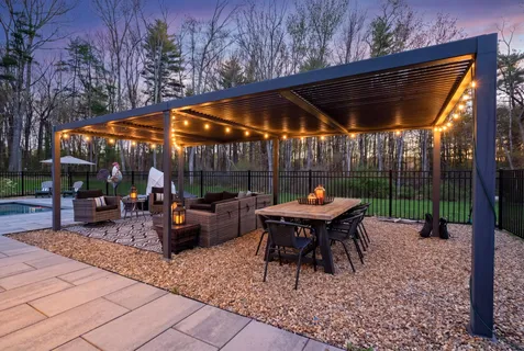 $2,100,000 | 14 Wiggin Way, Stratham, NH 03885
