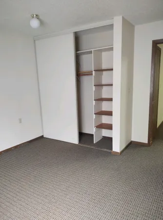 $745 | 110 1st Street North, Unit 204, Evansville, MN 56326