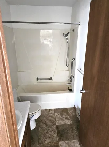 $745 | 110 1st Street North, Unit 204, Evansville, MN 56326