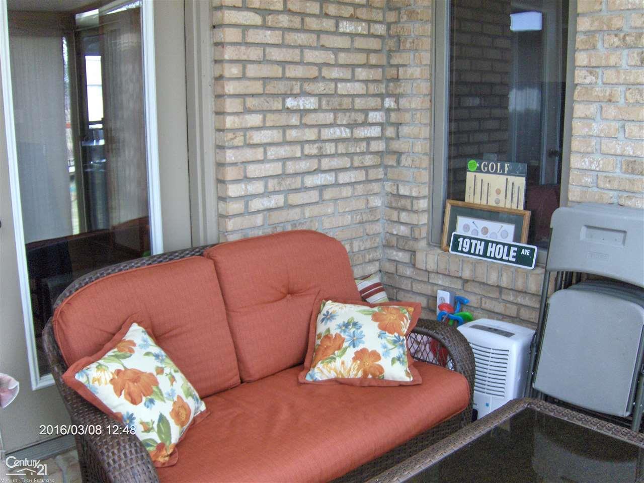 51441 Baker Road New Baltimore, MI 48047 - Photo 27 of 37 4 season sun room