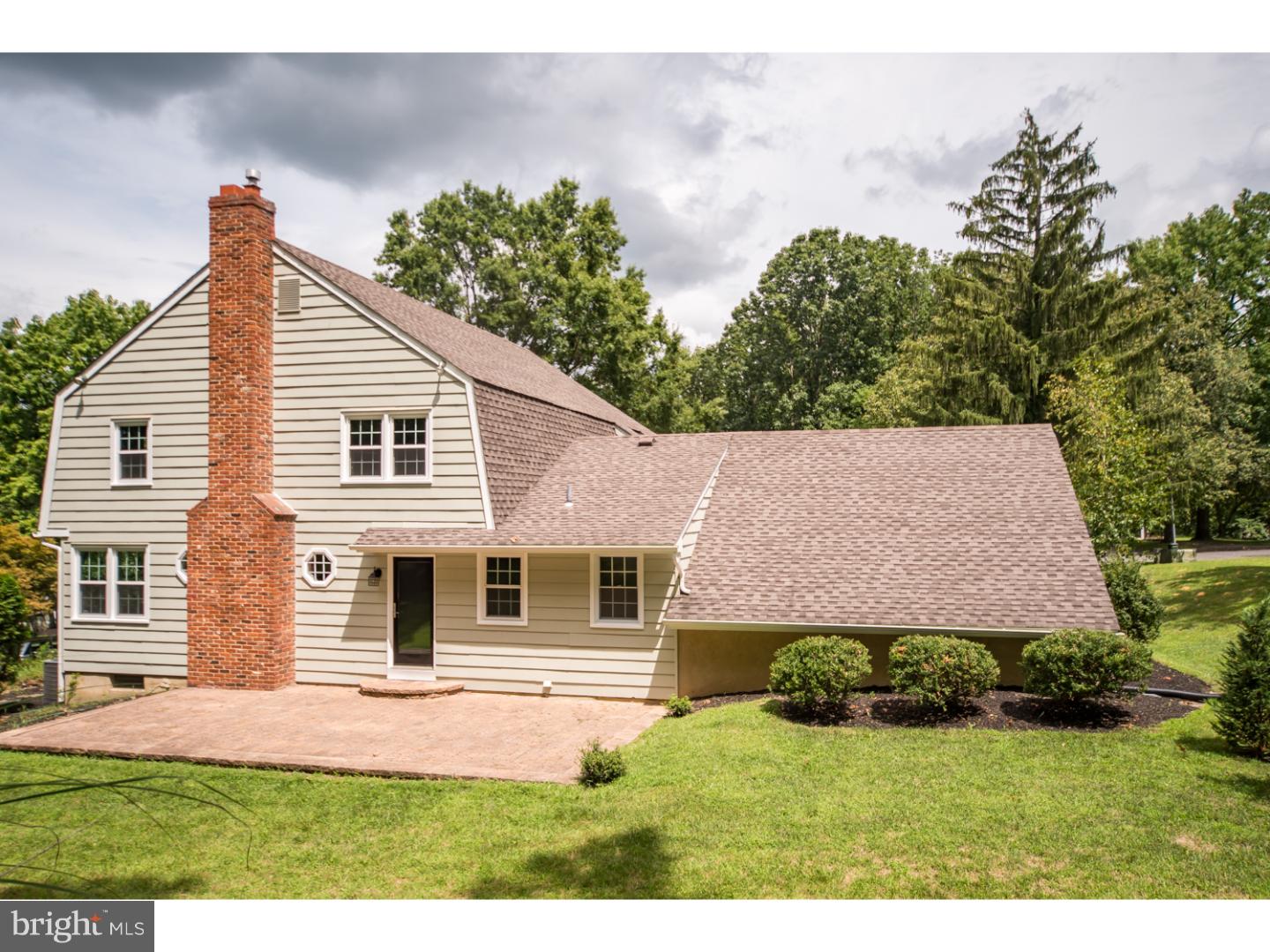 22 Signal Hill Road Cherry Hill, NJ 08003 - Photo 24 of 25 Exterior Back