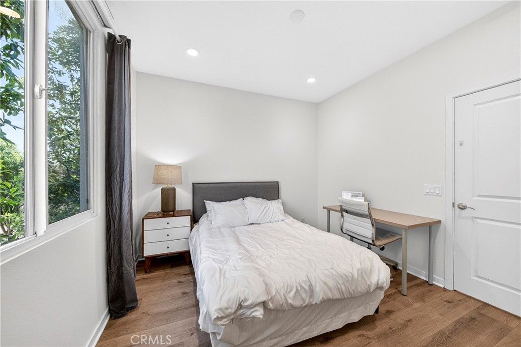 335 Magnet Irvine, CA 92618 - Photo 13 of 29