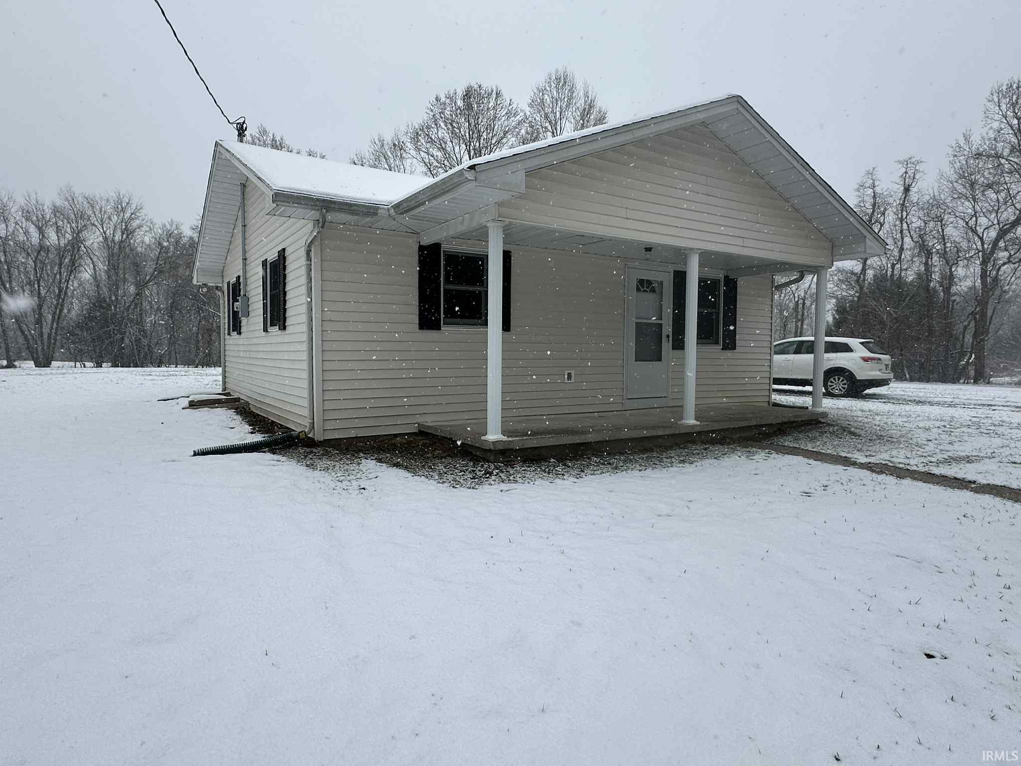 2158 Coveyville Road Bedford, IN 47421 - Photo 2 of 18