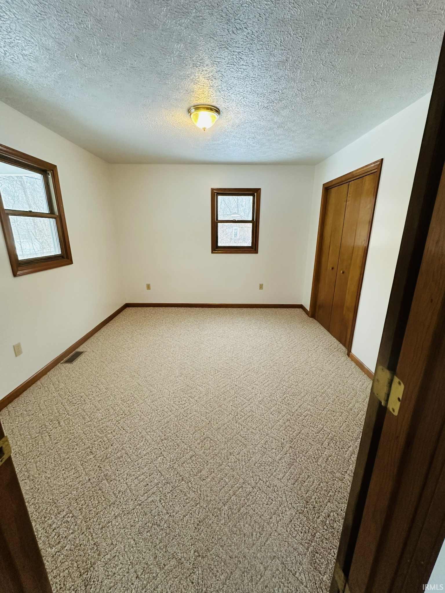 2158 Coveyville Road Bedford, IN 47421 - Photo 5 of 18