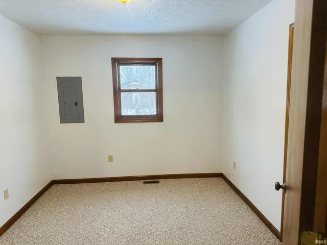 $199,000 | 2158 Coveyville Road, Bedford, IN 47421