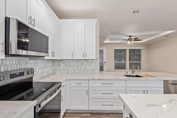 $209,900 | 3301 South Goldfield Road, Unit 6039, Apache Junction, AZ 85119
