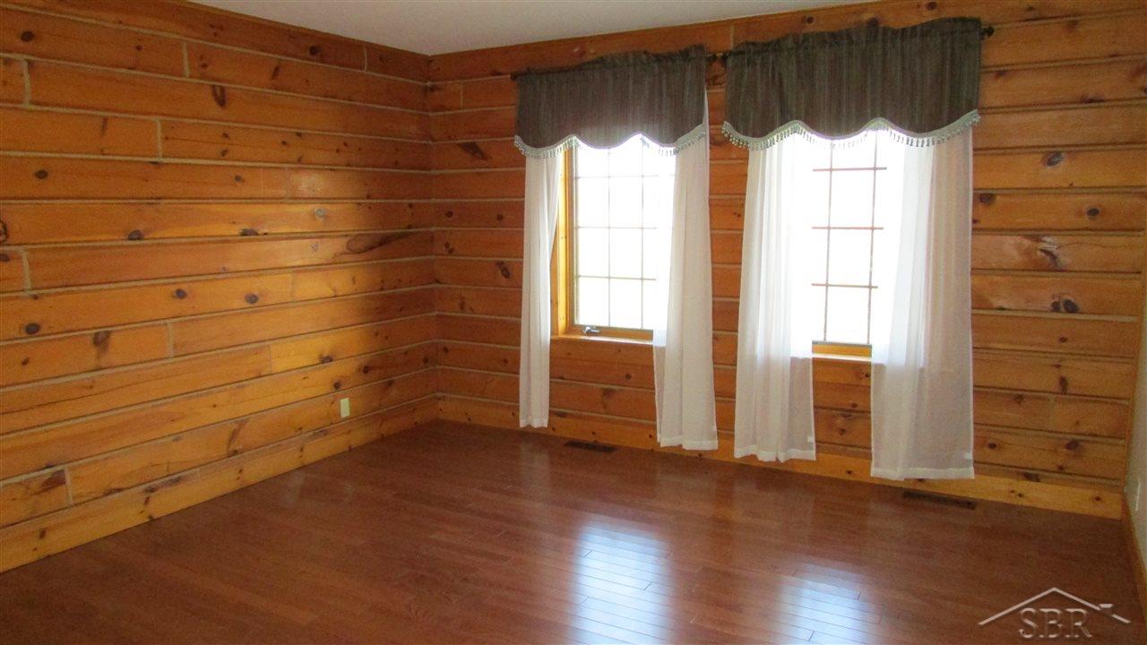 4470 Lone Road Freeland, MI 48623 - Photo 16 of 49 31240036-15.JPG