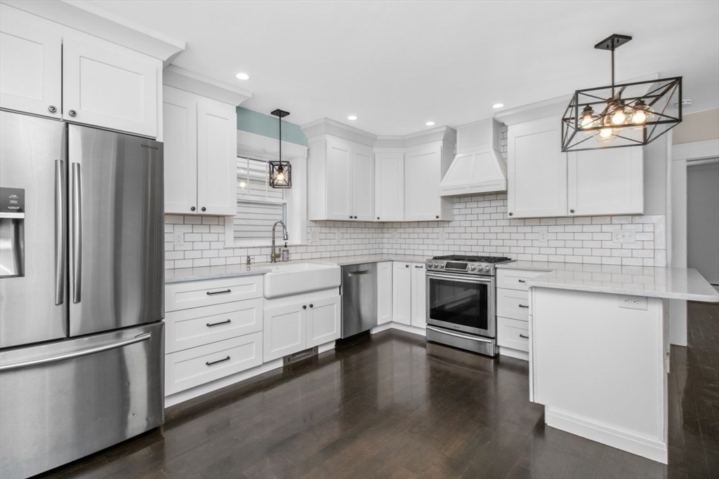 15 Wave Way Winthrop, MA 02152 - Photo 8 of 26