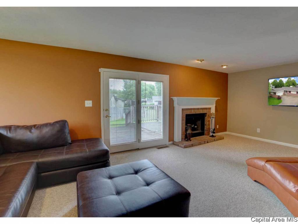 2412 Wembly Road Springfield, IL 62703 - Photo 15 of 31