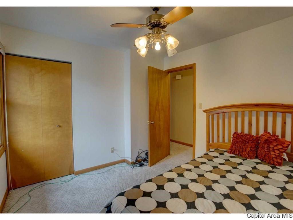 2412 Wembly Road Springfield, IL 62703 - Photo 16 of 31