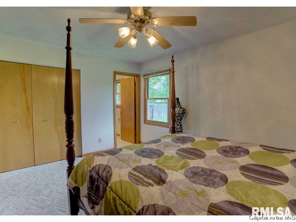 2412 Wembly Road Springfield, IL 62703 - Photo 20 of 31