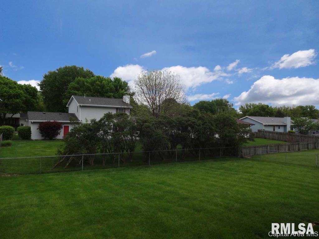 2412 Wembly Road Springfield, IL 62703 - Photo 25 of 31
