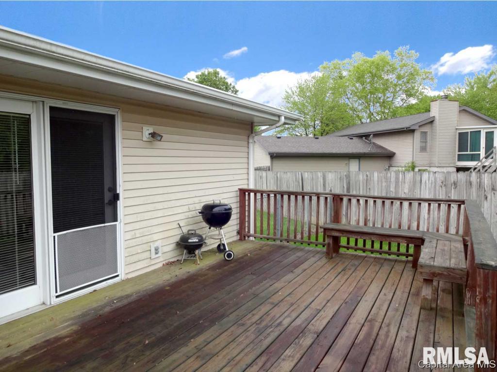 2412 Wembly Road Springfield, IL 62703 - Photo 27 of 31