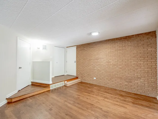 $174,900 | 6015 Lakeside Place, Unit 203A, Tinley Park, IL 60477