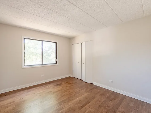 $174,900 | 6015 Lakeside Place, Unit 203A, Tinley Park, IL 60477