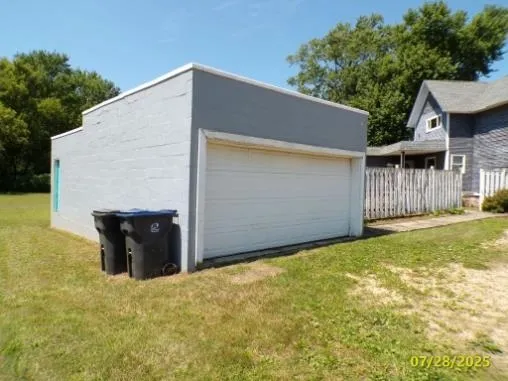 $194,900 | 10248 East County Road, Janesville, WI 53545