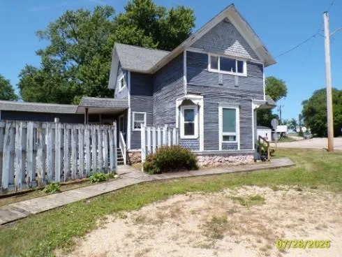 $194,900 | 10248 East County Road, Janesville, WI 53545