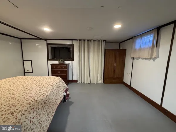 $2,000 | 279 Valley View Road, Malvern, PA 19355