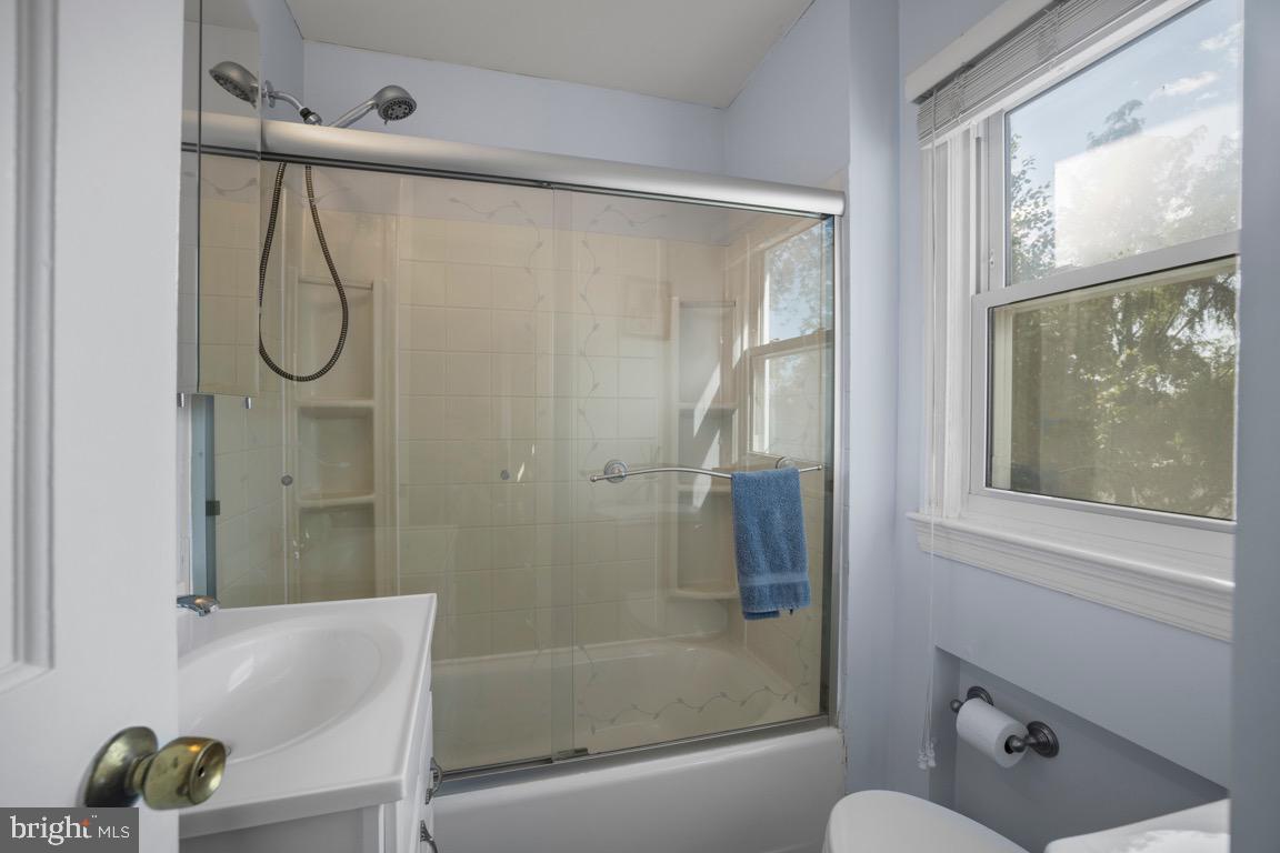 2406 Homestead Drive Silver Spring, MD 20902 - Photo 20 of 41 Full bathroom on upper level.