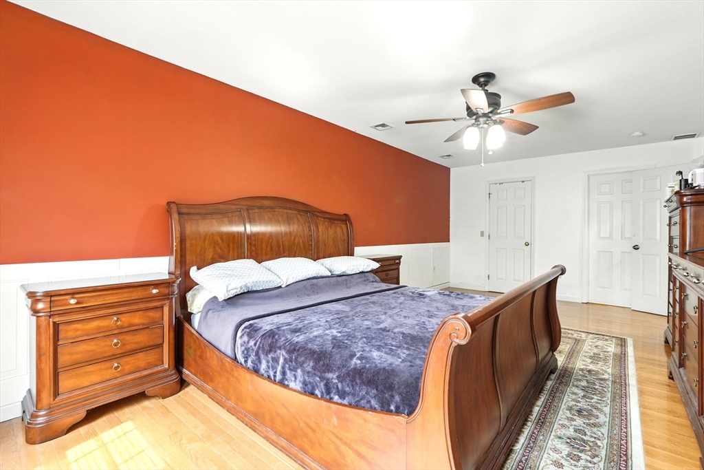 27 Wachusett Street Springfield, MA 01118 - Photo 21 of 41