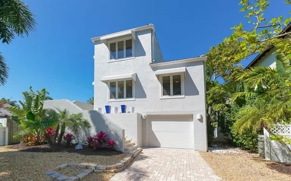$18,750 | 228 Van Buren Drive, Sarasota, FL 34236